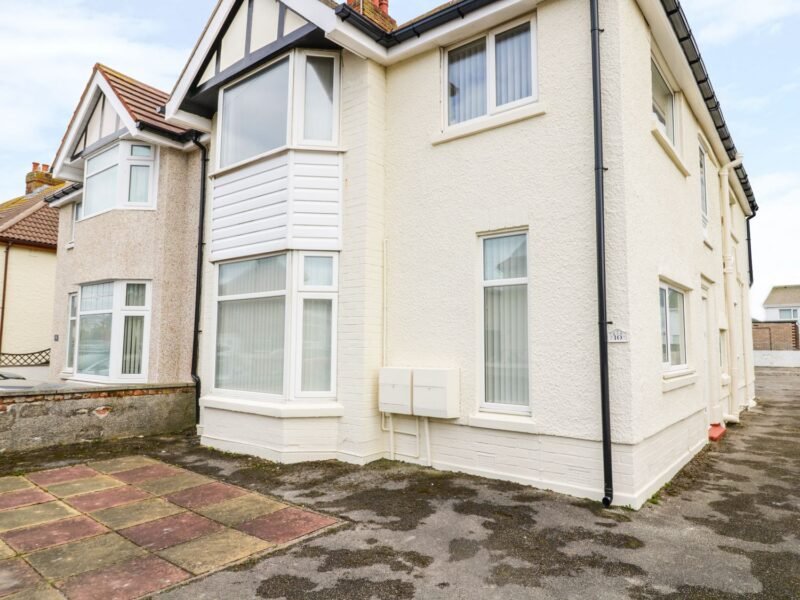 Beside The Sea - Ar Lan y Mor