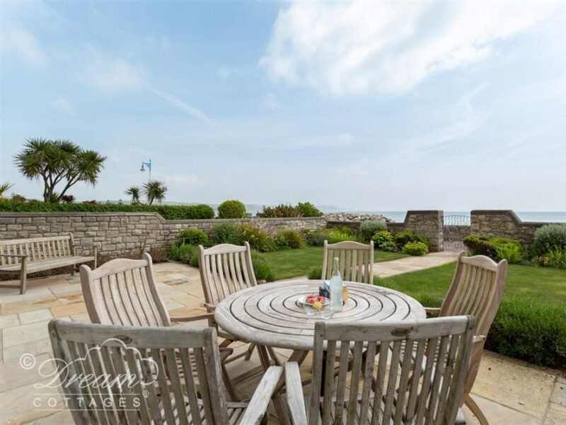 Beach View Apartment 2