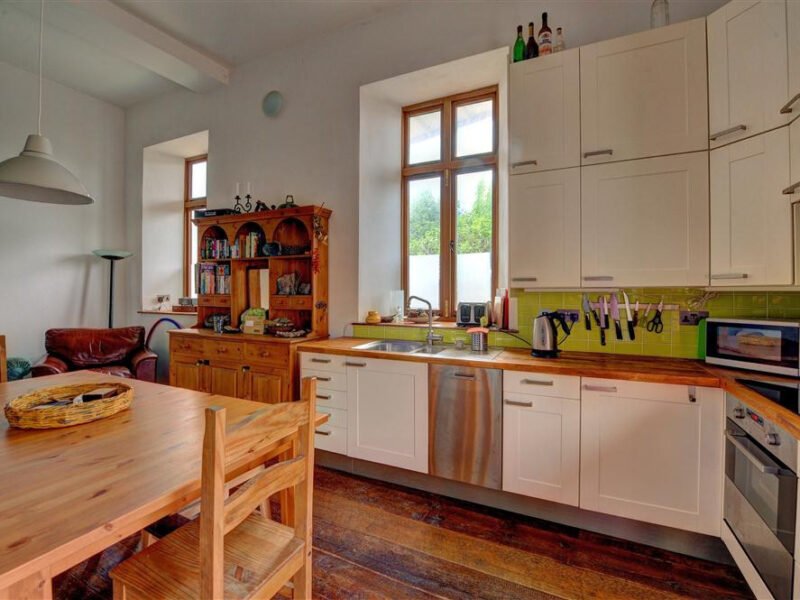 1 Church Cliff Apartments