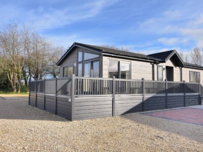 Hazelwood 4 @ Pinewood Retreat