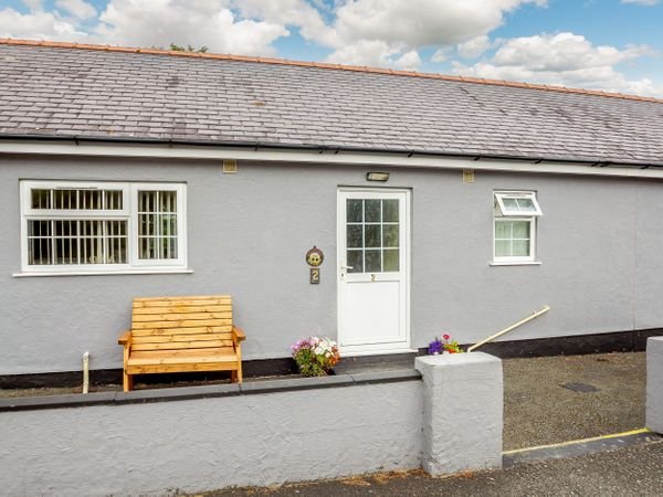 2 Black Horse Cottages