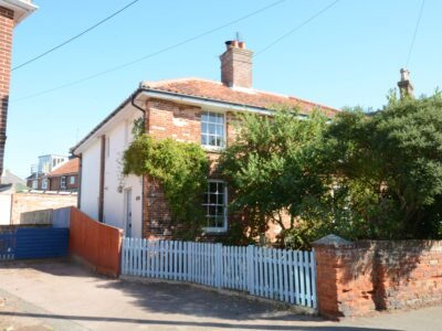 Pebble Beach Cottage, Aldeburgh