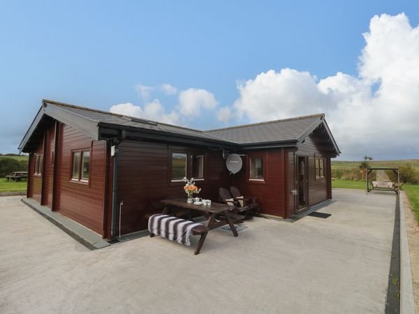 Chywolow Lodge