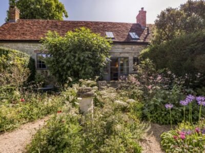 Kings Cottage - North