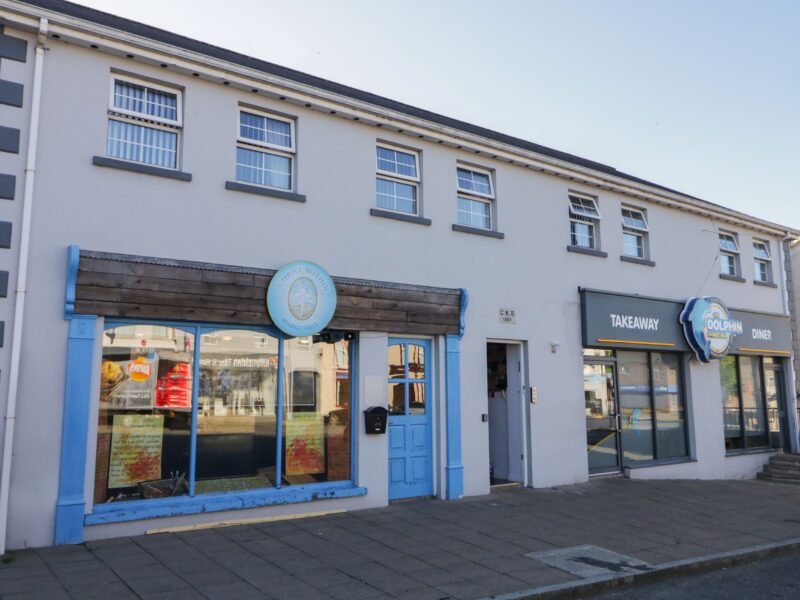 Shalom Apartment 98B