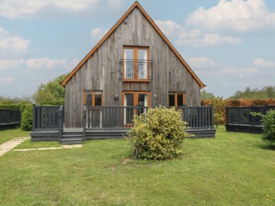 James Ville Marina Lodge 8