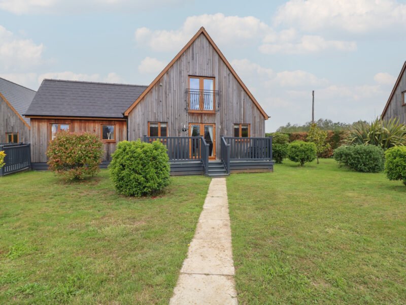 James Ville Marina Lodge 9