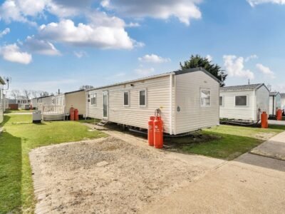 Tideâs Reach - Hayling Island