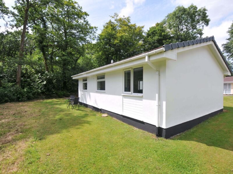 4 Rosecraddoc Lodge Holiday Bungalows