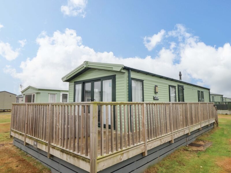 Sea Breeze C38 Dyffryn Seaside Estate