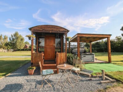 Sharon's Shepherd Hut